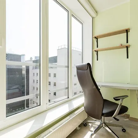 Spacious With Sauna In City Center טאלין